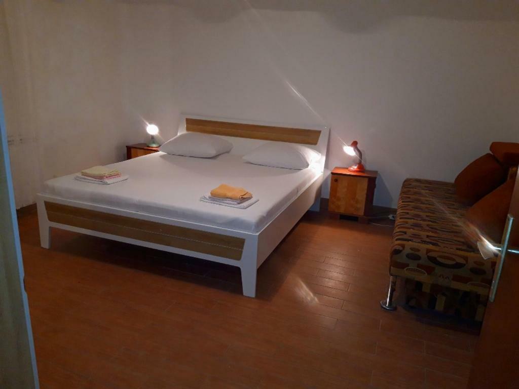 Apartments Andelka Pag Town Εξωτερικό φωτογραφία